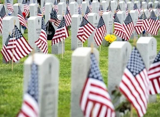 2024 Memorial Day Flags at Iowa Veterans Cemetery - Lily Smith - DM Register