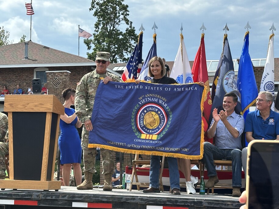 MG Chrystal & Gov. Reynolds